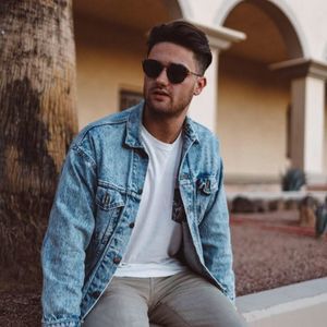 Meet your Posher, Nick